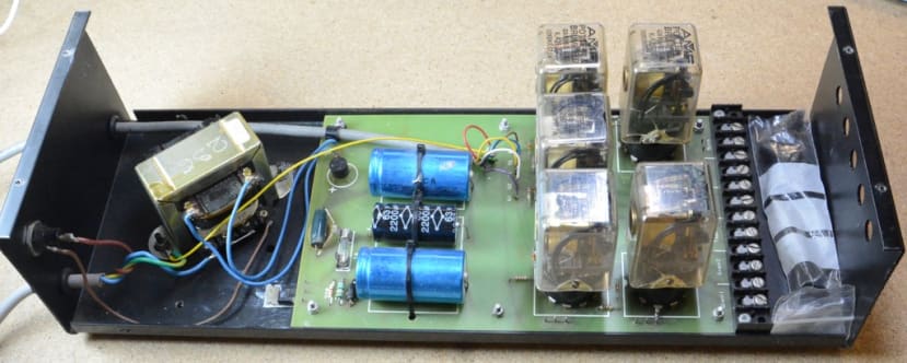 inside view of the power supply