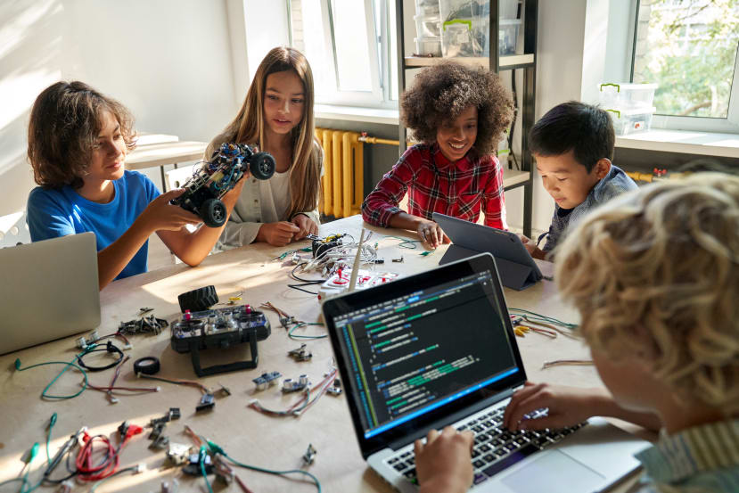 Kids learning STEM at school