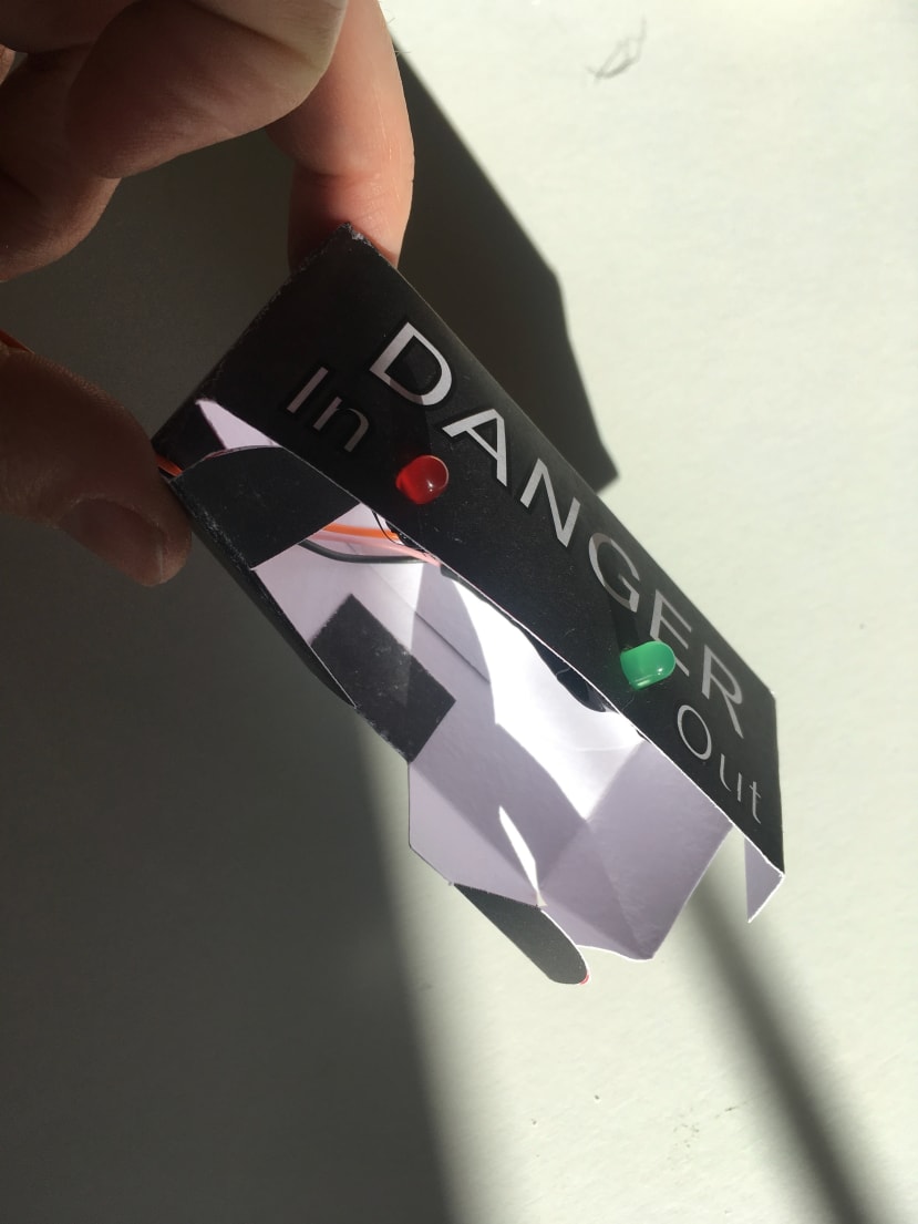 Danger_box_LEDs_2f922fe670ddcf5bf553910edb9eaeaacec8201e.jpg