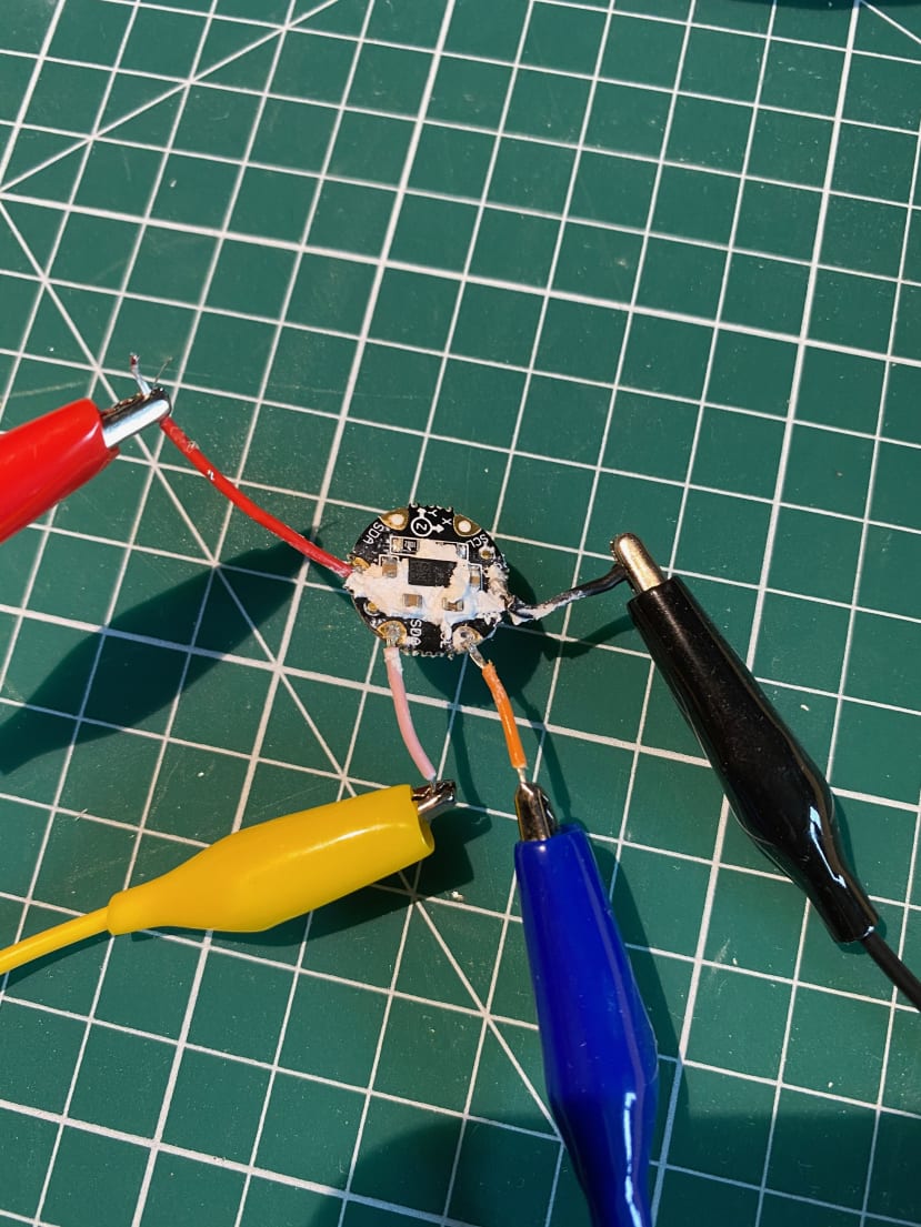 Connecting up a Adafruit Flora board