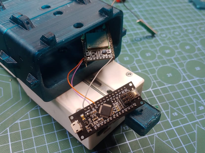 A9G Board and Arduino housed in 3D Printed Enclosure