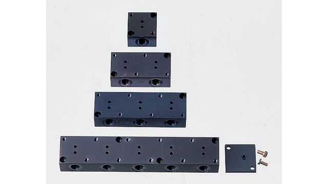 Burkert Solenoid Valve 2-Way Manifold for use with 6014 Solenoid Valve | 005023