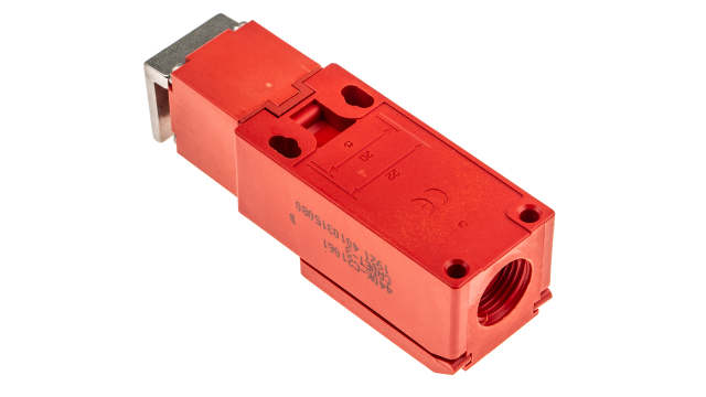 Allen Bradley Guardmaster 440K Safety Interlock Switch, 2NC/1NO, Keyed Actuator Included, Glass Filled PBT | 440K-C21061