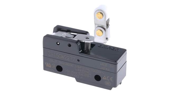 Omron Z Series Roller Lever Limit Switch, NO/NC, IP00, SPDT, Thermosetting Resin Housing, 500V ac Max, 15A Max | Z-15GW2277