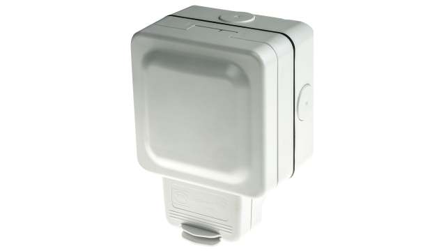 MK Electric White 1 Gang Plug Socket, 13 A Outdoor, Type G - British | K56486WHI