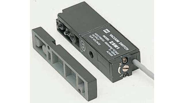 SMC Vacuum Switch -80 kPa to -27 kPa | ZSM1-021L
