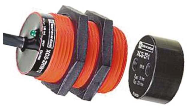 Telemecanique Sensors Safety Switch | XCSDMR790L01M12