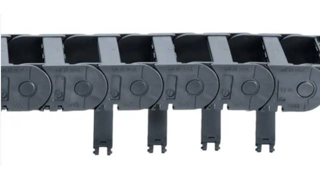 Igus e-chain Black, W116 mm x D50 mm, L1 m, 63 mm Min. Bend Radius, Igumid G | 2600.10.063.0