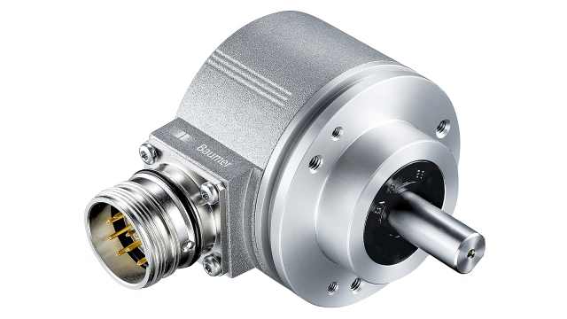 Baumer EIL580 Series Optical Incremental Encoder, 512 ppr, HTL/Push Pull Signal, Solid Type, 10mm Shaft | EIL580-SC10.5BN.00512.A