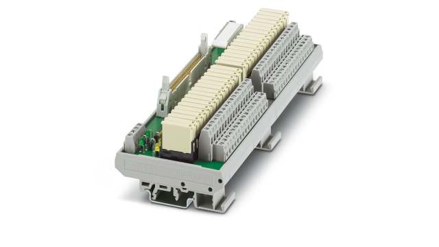 Phoenix Contact UMK-32 RM/MR-G24/1/PLC Series 32-Contact Female Interface Module, D-Sub Connector, DIN Rail, 3A | 2979472