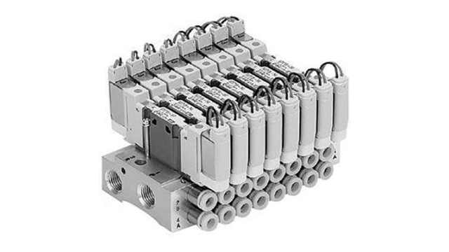 SMC S0700 series 4 station G Manifold Base, SS0755-04C4FC | SS0755-04C4FC