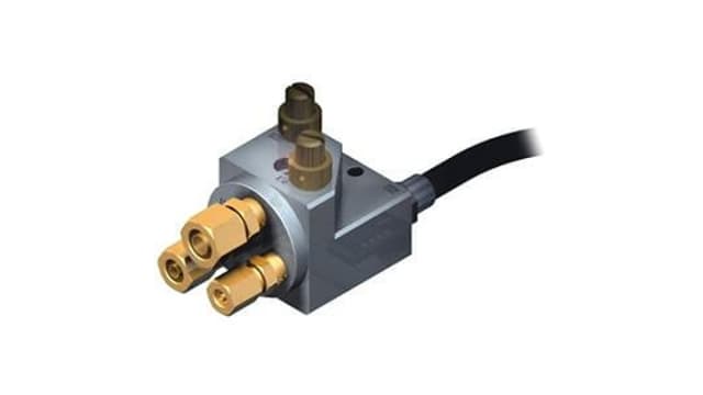 SMC Needle type Pneumatic Valve, 1 Mpa, Rc, Female Rc1/4 | LMV210-20