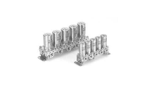 SMC VDW10 series 8 station G Pneumatic Control Valve Manifold for use with VDW10, VV2DW1-H08M5-F-Q | VV2DW1-H08M5-F-Q