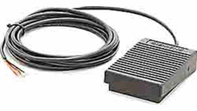Siemens Foot Switch Momentary Foot Switch - Plastic Case Material, 5 A Contact Current | 3SE3902-4CB20