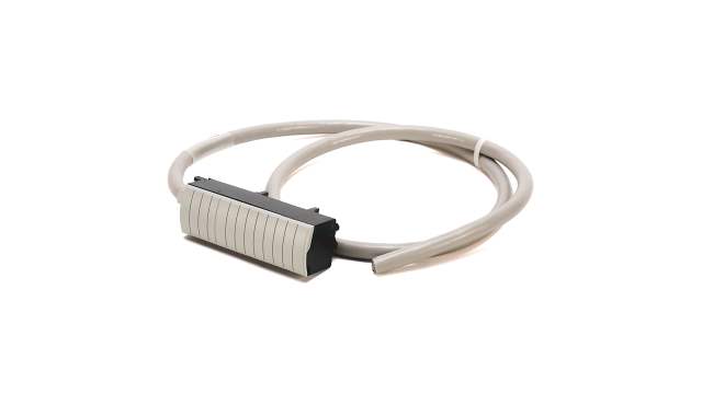 Allen Bradley Connector Cable for Use with 1746 SLC 500, 1756 ControlLogix, 1769 CompactLogix, 1771 PLC-5 | 1492-CABLE050TBNH
