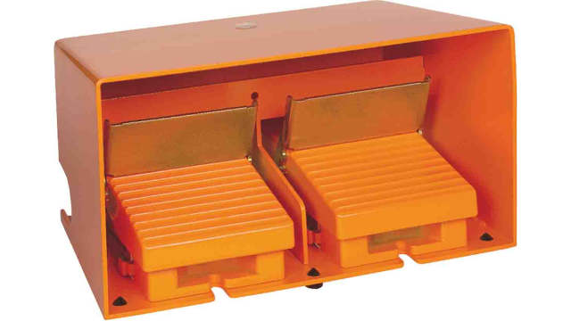 Schneider Electric Industrial Duty Momentary On-Off Foot Switch - Metal Case Material, 4NC+4NO, 3 A, 270 mA Contact | XPER5110D