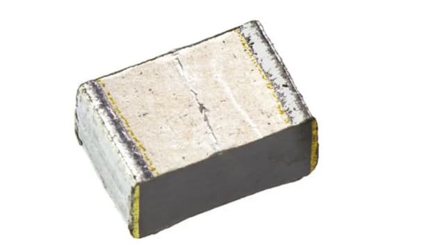 Panasonic ECHU(X) Film Capacitor, 50V dc, 2%, 2.2 μF, 220 nF, Surface Mount | ECHU1H224GX9