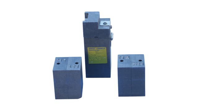 nVent ERICO Horizontal Mould Base, For Use With Clamp And Vice | 240399