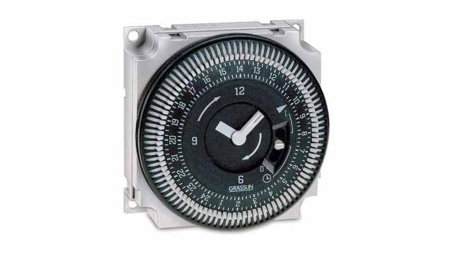 Grasslin Analogue Timer Switch, 1-Channel 130 V | FM/1 QRTuZH