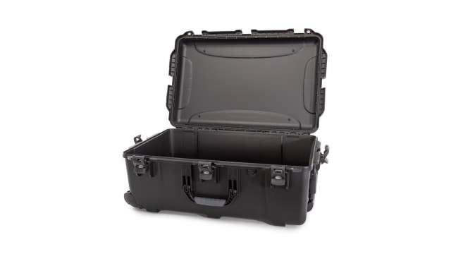Nanuk Nanuk 963 Waterproof Plastic Case With Wheels, 826 x 553 x 312mm | 963S-000BK-0A0