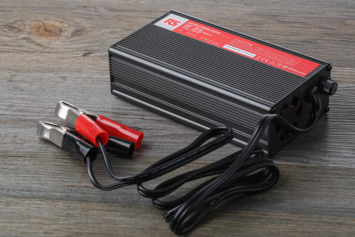 Chargeur de batterie Au plomb Plomb RS PRO, 12V, avec prise EU