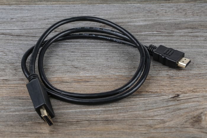 Cable DisplayPort negro RS PRO, con. A: DisplayPort macho, con. B: HDMI macho, long. 1m