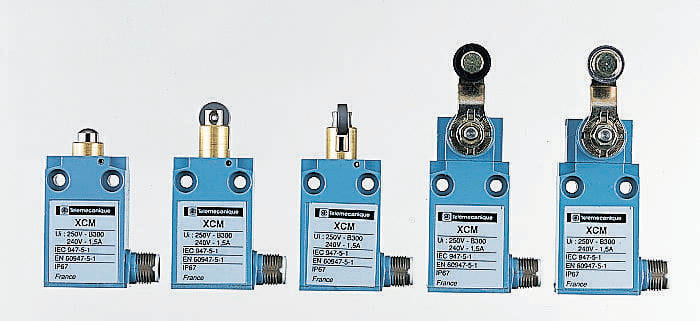 Limit switch with plastic roller plunger