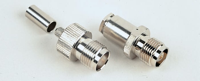 Connecteur TNC Telegartner Femelle Droit, raccordement A sertir 75Ω Montage sur câble
