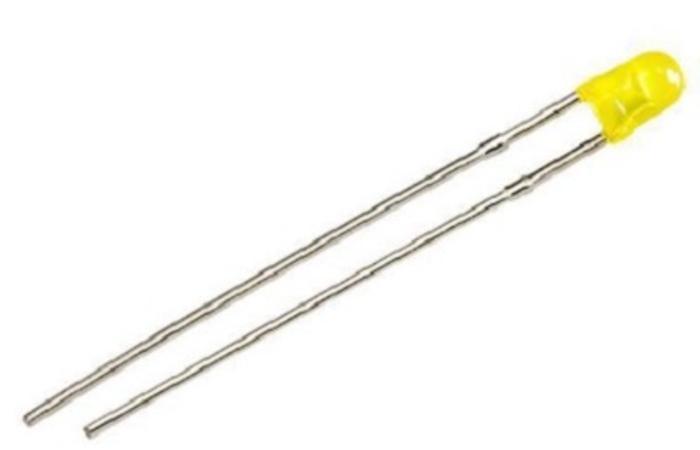 RS PRO 2.4 V Yellow LED Indicator 3 mm Through Hole