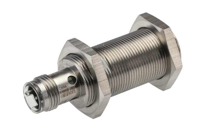 Omron Inductive Threaded Barrel Proximity Sensor, M18, 8 mm Detection, PNP NO, 12 → 24 V dc