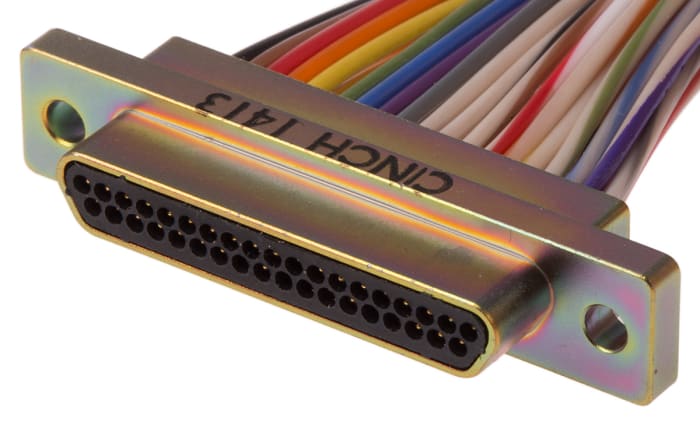 Connecteur Sub-D Mâle RS PRO 37 voies Montage panneau Droit