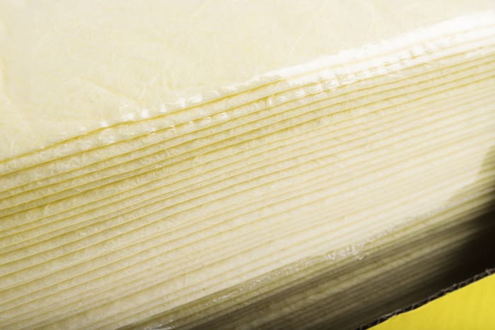 P110 3M | 3M Spill Absorbent 3M Sheet for Cleaning Use, 68.1 L Capacity ...
