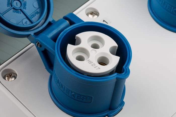 MENNEKES Blue 2P+E Distribution Unit, 230 V