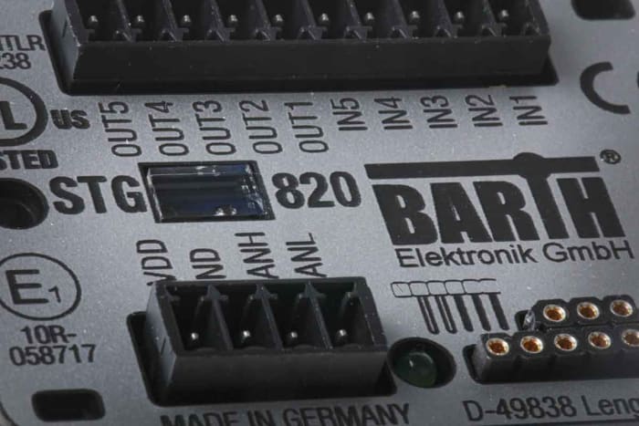 F1348867-04