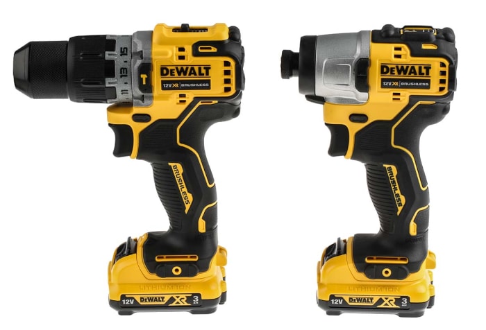DeWALT DCK2111L2T-GB, 10.8V Cordless Cordless Power Tool Kit, Type G - British 3-Pin