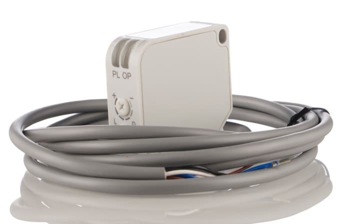 RS PRO Diffuse Reflection Photoelectric Sensor, Block Sensor, 2 m Detection Range