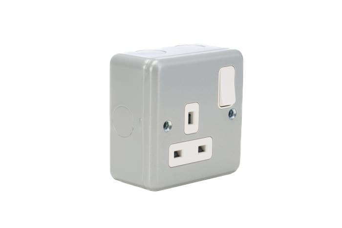 MK Electric Metalclad Plus Grey 1 Gang Plug Socket, 2 Poles, 13A, Type G - British, Indoor Use