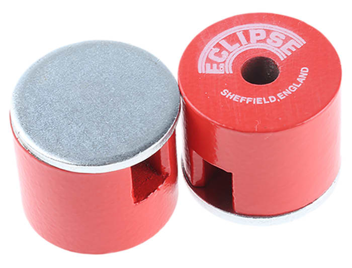 Button magnet outlet