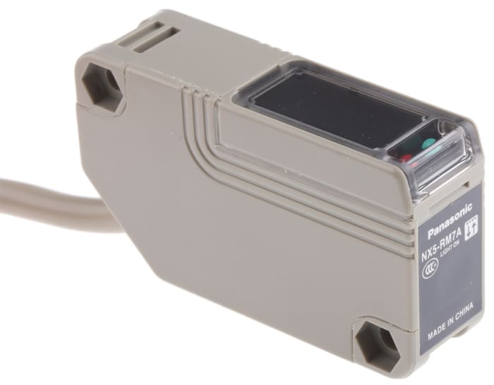 Panasonic Retroreflective Photoelectric Sensor, Block Sensor, 0.1 → 7 m Detection Range