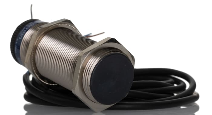 Telemecanique Sensors Inductive Threaded Barrel Proximity Sensor, M30, 10 mm Detection, PNP NC, 12 → 48 V dc