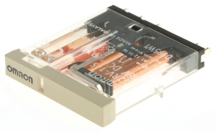 Omron Plug In Non-Latching Relay, 48V ac/dc Coil, 6A Switching Current, SPDT