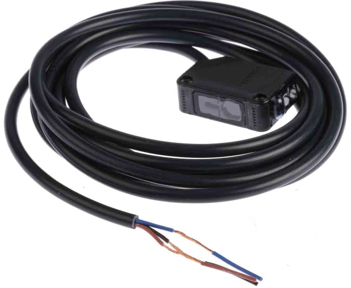 Omron Retroreflective Photoelectric Sensor, Block Sensor, 200 → 15 m Detection Range