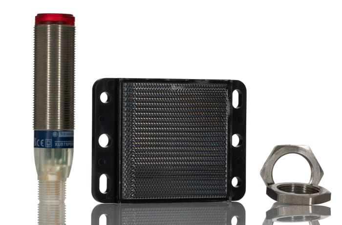 Telemecanique Sensors Retroreflective Photoelectric Sensor, Barrel Sensor, 1.4 m Detection Range