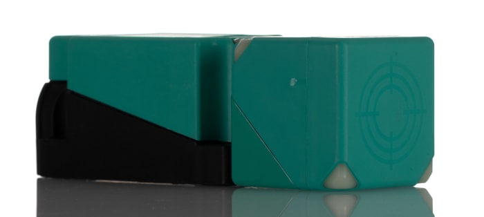 F6677211-04