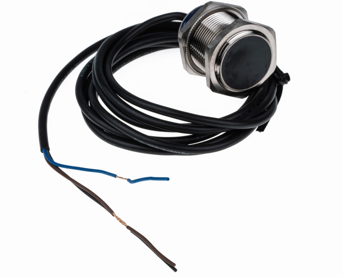 Telemecanique Sensors Inductive Threaded Barrel Proximity Sensor, M30, 15 mm Detection, PNP NO, 10 → 36 V dc