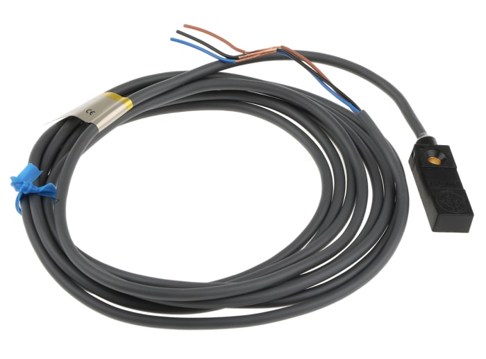 Omron Inductive Block Proximity Sensor, 3 mm Detection, NPN NO, 10 → 30 V dc