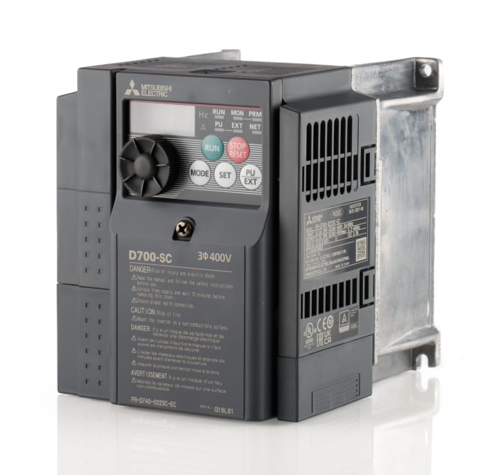 Mitsubishi Inverter Drive, 0.75 kW, 3 Phase, 400 V ac, 2.2 A, FR-D740 Series