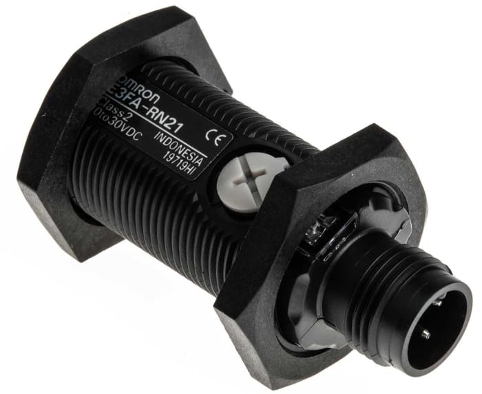 Omron Retroreflective Photoelectric Sensor, Barrel Sensor, 100 mm → 4 m Detection Range