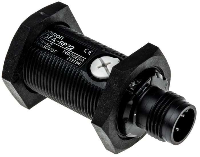 Omron Retroreflective Photoelectric Sensor, Barrel Sensor, 0 → 500 mm Detection Range