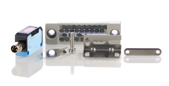 SICK Retroreflective Photoelectric Sensor, Block Sensor, 10 mm → 700 mm Detection Range